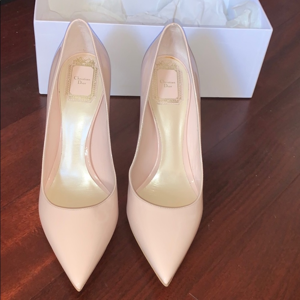 New Dior light pink pumps: size 39